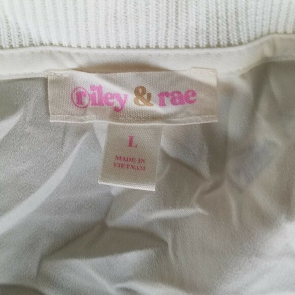 Riley and Rae Short Sleeves See Through Blouse Women's. Size Large. New With Tag - Picture 12 of 12